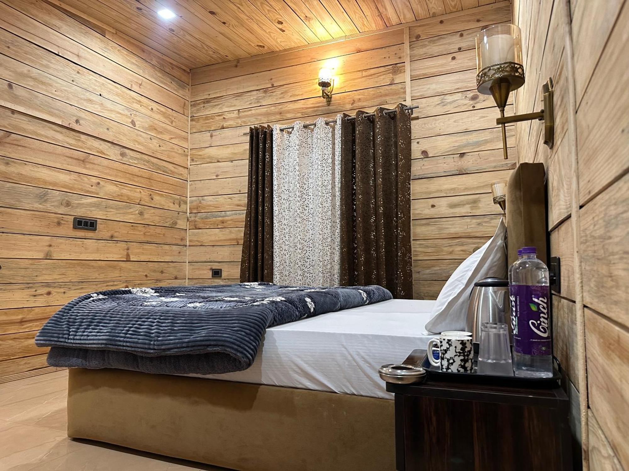 Cabana Riverside Resort - Kainchi Dham Nainital Exterior photo
