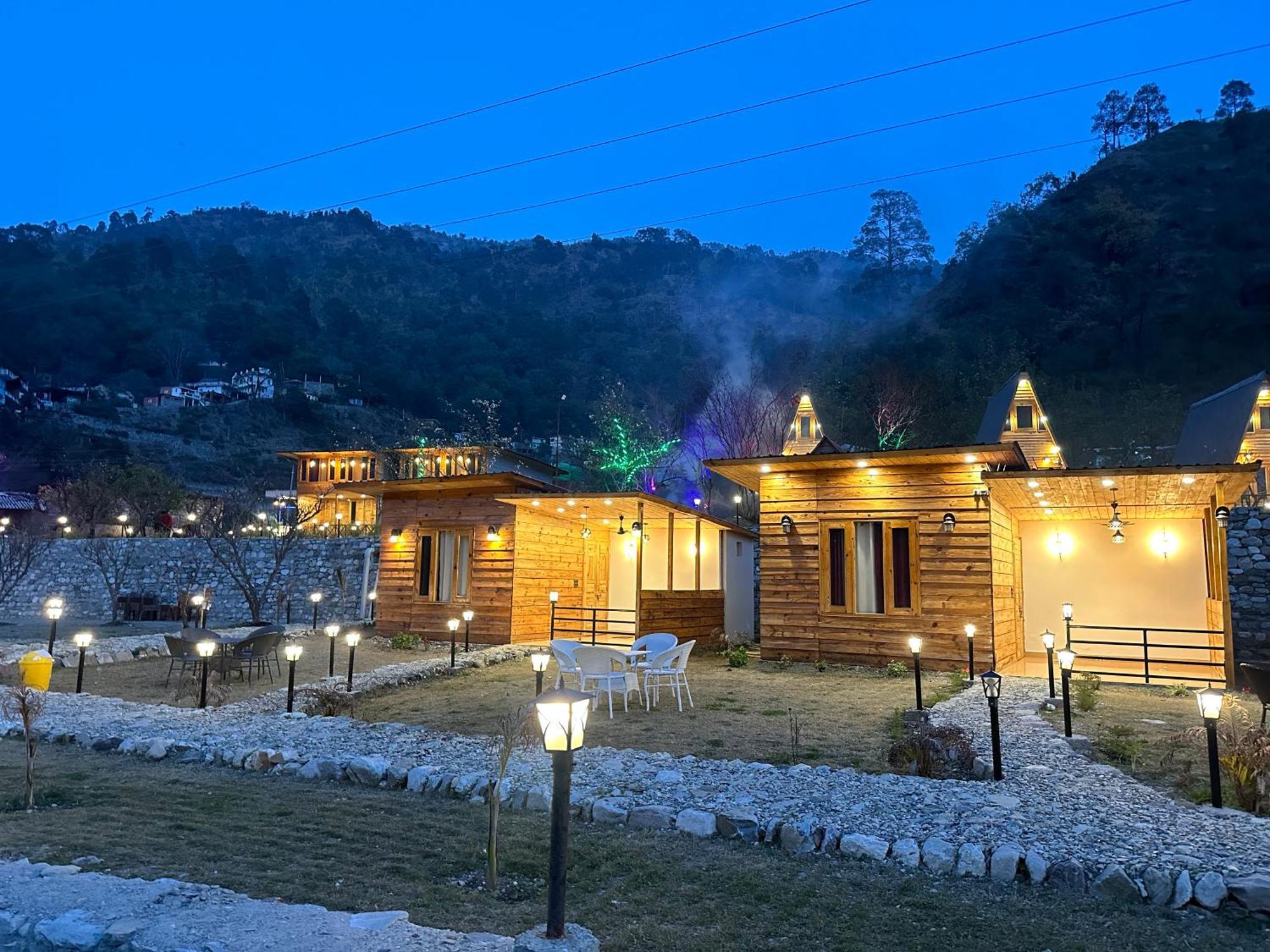 Cabana Riverside Resort - Kainchi Dham Nainital Exterior photo